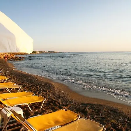 Evelyn Hotel 4*