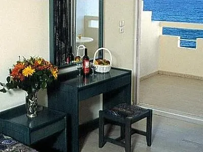 Evelyn Hersonissos (Crete)