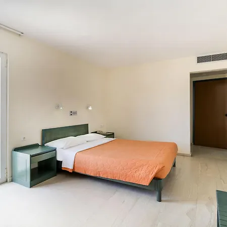 Evelyn Hotel