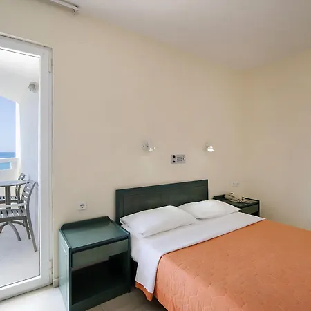 Evelyn 4* Hersonissos (Crete)